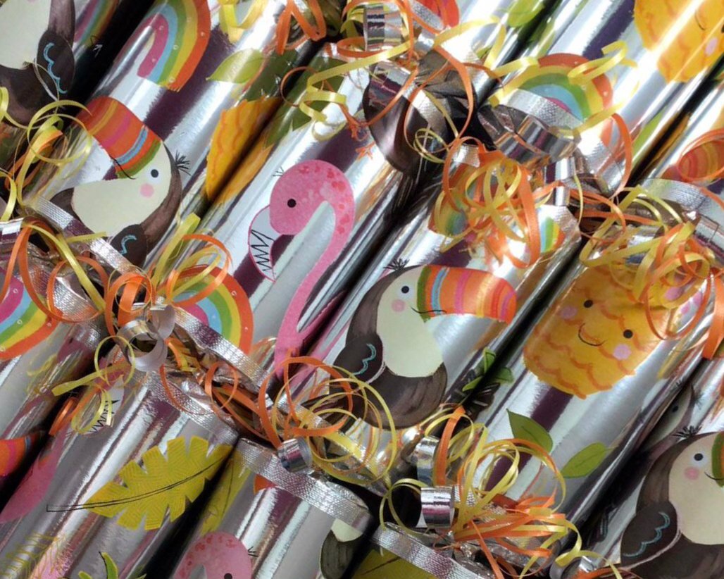 CrackerByDesign's tweet image. Suns out Guns 💪🏻 out
Celebrating a bit more freedom?
Why not order some Clu Tropicana Crackers 

ebay.co.uk/str/crackersby…
amazon.co.uk/handmade/crack…