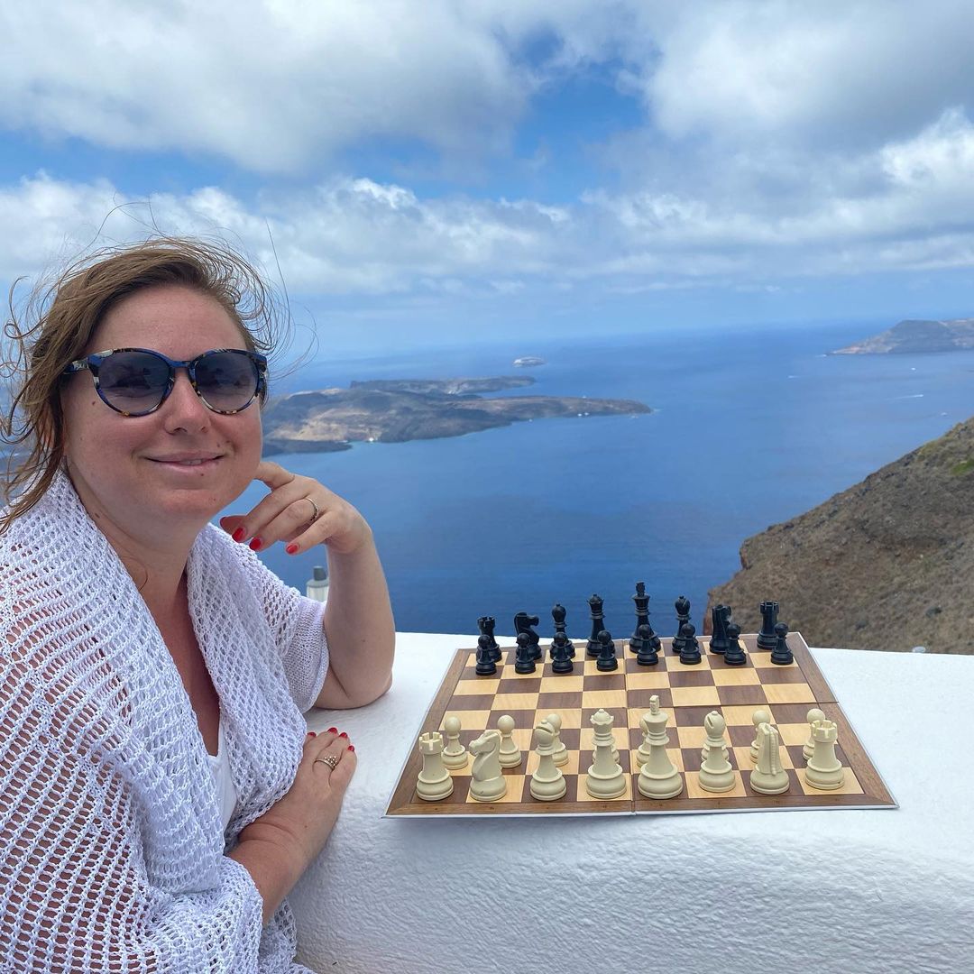 Judit Polgar on X: I'm in Chile - and on the cover of El Mercurio and its women's magazine, Ya! This trip is 100% about chess, our wonderful game, and its potential