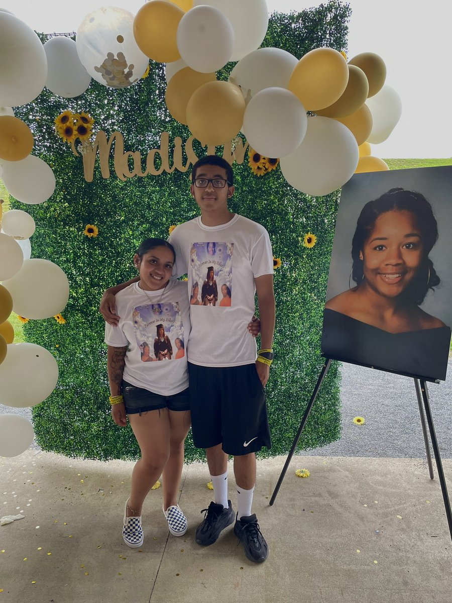 lilizzyyy's tweet photo. Maddy Forever 🦋 #stillstanding
 #LLM🌻 https://t.co/WRaaNvJOMO
