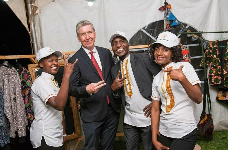 This month we are saying goodbye to the #GermanAmbassador in Malawi - it was as an honor to work with you #MisterBorsch. Thank you from the whole team #TasteOfMalawi 🇲🇼🇩🇪

#GermanEmbassy
#GermanEmbassyLilongwe