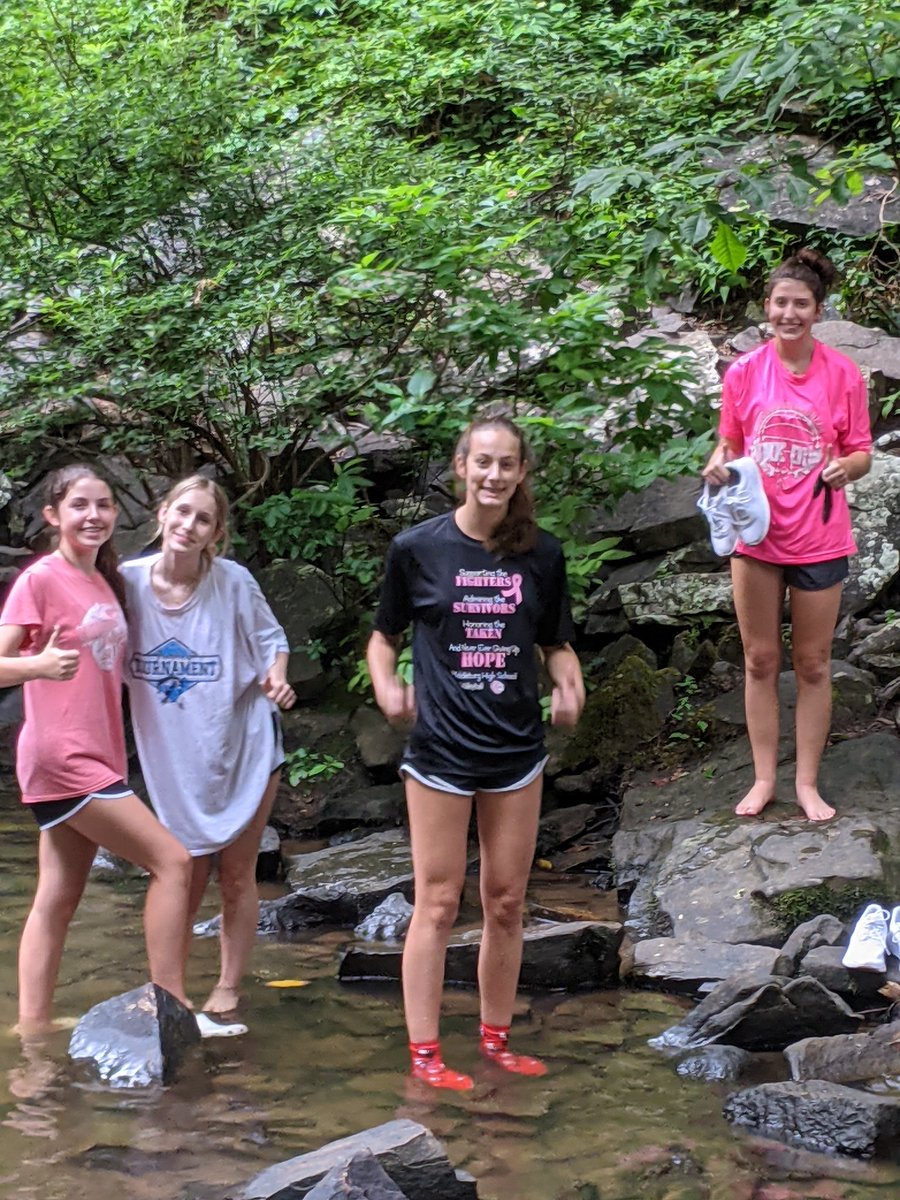 Hiking Cloudland Canyon before the start of team camp! ❤️🐴🏐🙌