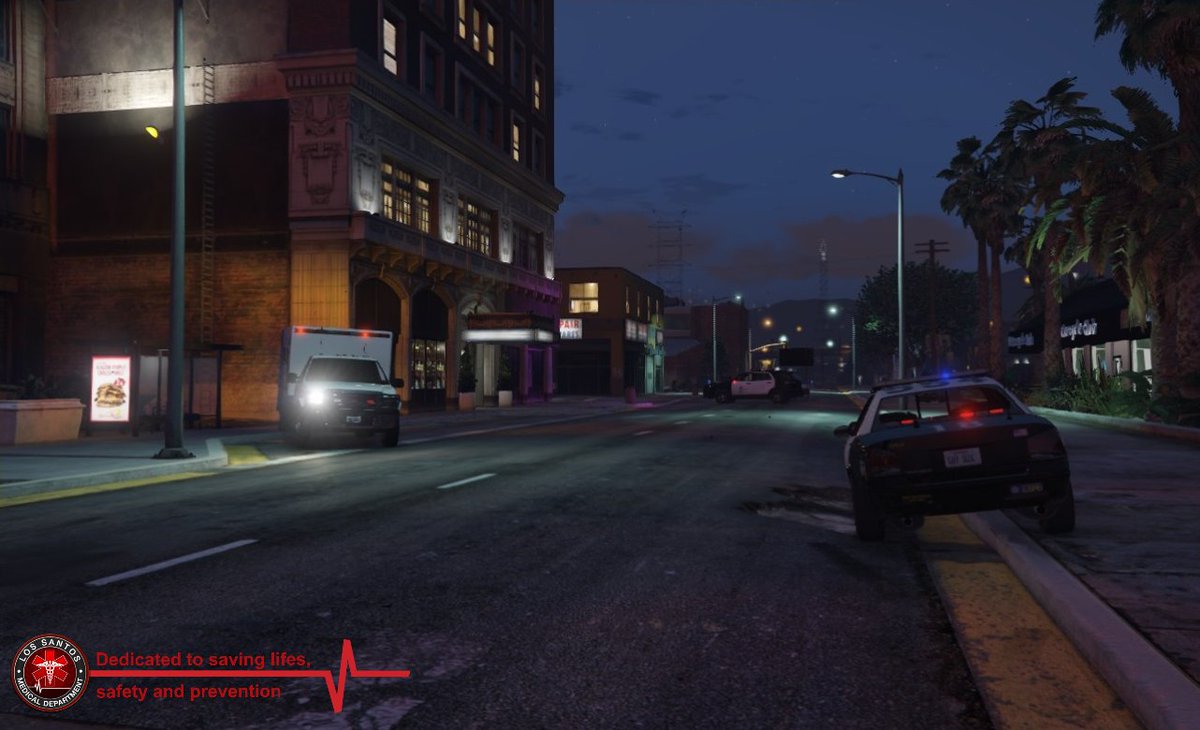 LosLsmd's tweet photo. Gestern hatten wir einen Einsatz indem ein Mann springen wollte, wir haben es geschafft das die Person wieder runtergekommen ist und mit zum MD gekommen ist. Danke an das LSFD und das LSPD für die Unterstützung. 🚑🚒🚓🚁 https://t.co/dy2qjrgJAh