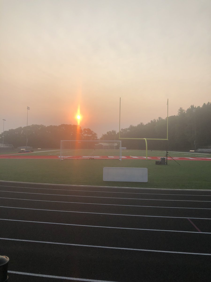 FBCoachHanson's tweet photo. Bring on the day! #creatingreAtness https://t.co/13Vimy0y2e