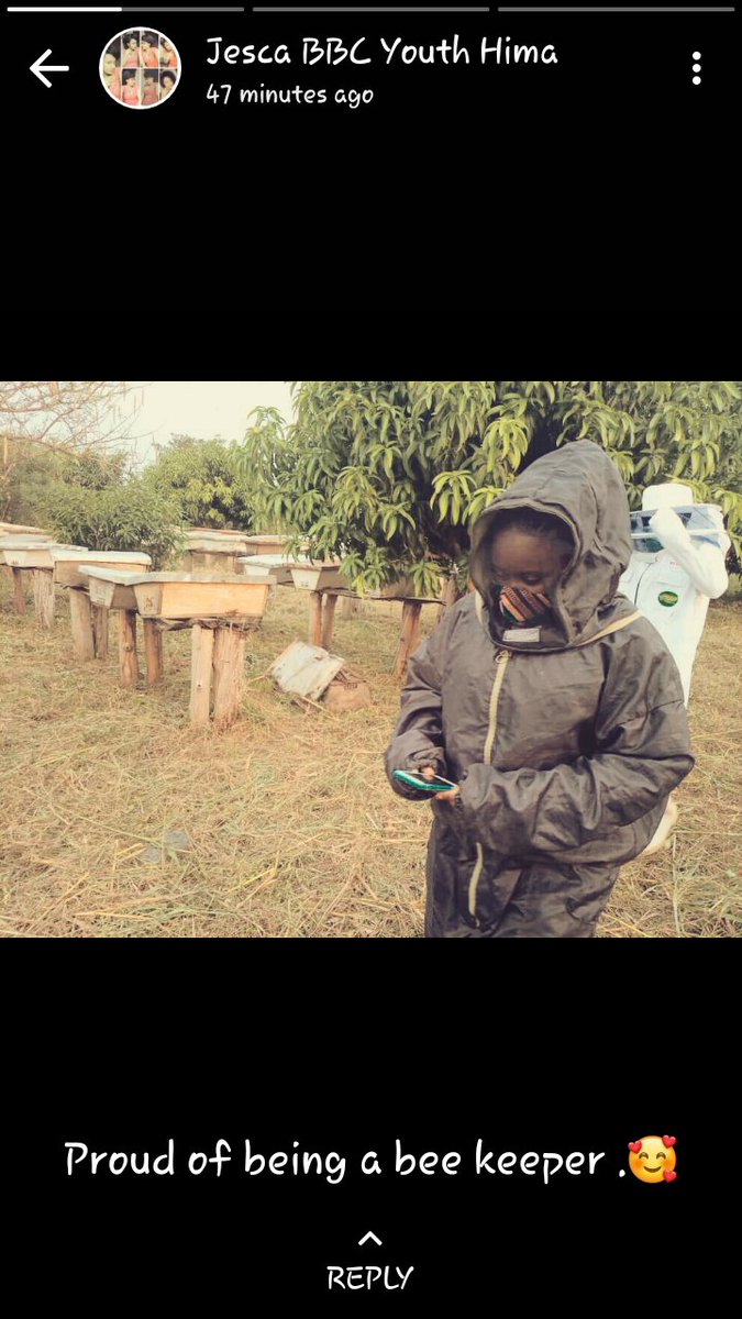 EnockAmpumuza's tweet image. Agribusiness will always win! #YouthInlockdown-Jesca Kahugi 22yrs-ex-trainee under #TheSKYproject &amp;amp; now @TheSAYproject harvested and sold 90kg of honey worth UGX 900,000 to Bunyangabo Beekeepers cooperative 4rm where she was skilled @SamotimRizzo @NLinUganda @FondazioneAVSI #SOP