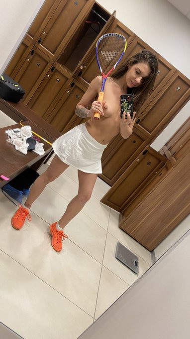 Let&rsquo;s play?😜 https://t.co/aROis3CmY4