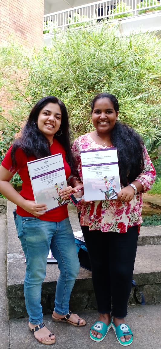 Ananthalakshmys's tweet photo. Masters Dissertations from my lab. Hard work while coping with the pandemic #proudPI @204areeba @LarizaRamesh https://t.co/nR3KXOyELm