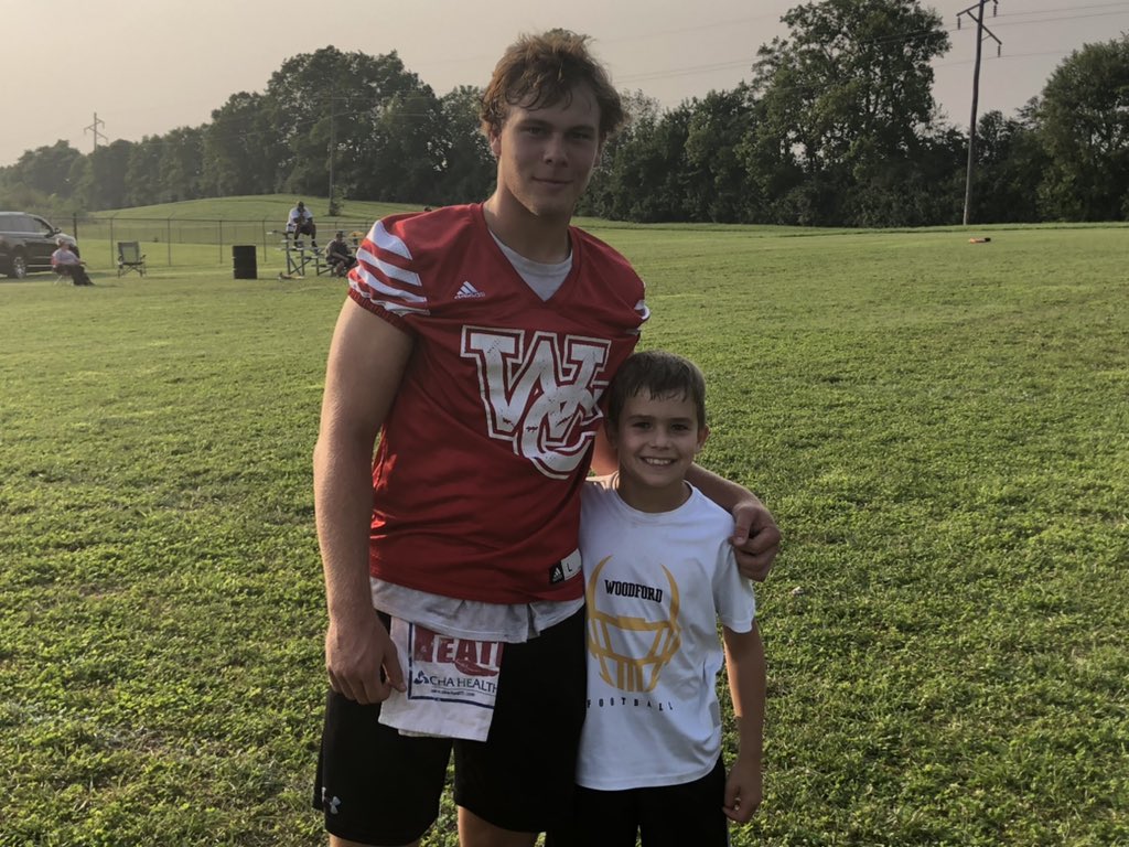 woodford_co's tweet photo. Great practice last night! We had some visitors make the walk up the hill. Thank You Coaches for making this happen! Thank you High School players for being roll models for our youth players. We are truly one team 3rd grade-seniors. One team, One County.
#youchoose
#wechose https://t.co/dG6iv73Qqq