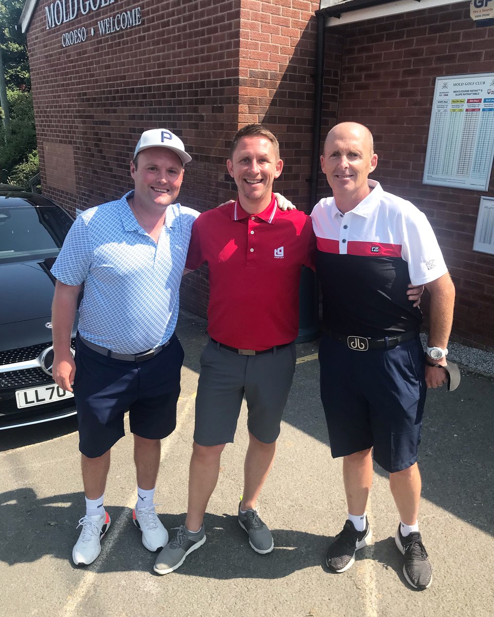 Just me, <a href="/tubessocceram/">Tubes</a> and Mike Dean! What a great set of legs 🤣