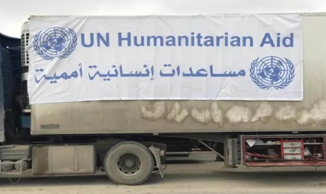 Unknown assailants in #Ethiopia attacked 10 UN trucks with food two days ago, forcing UN to suspend convoys on critically important road into #Tigray, while millions, including tens of thousands struck by famine, continue to wait for life-saving help yhoo.it/3isH7E9