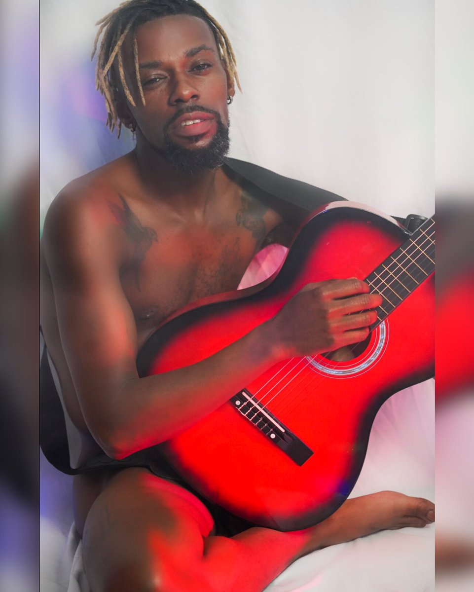 Tha_Brototype's tweet photo. Can I Play For You Baby? https://t.co/lEPhARgz67