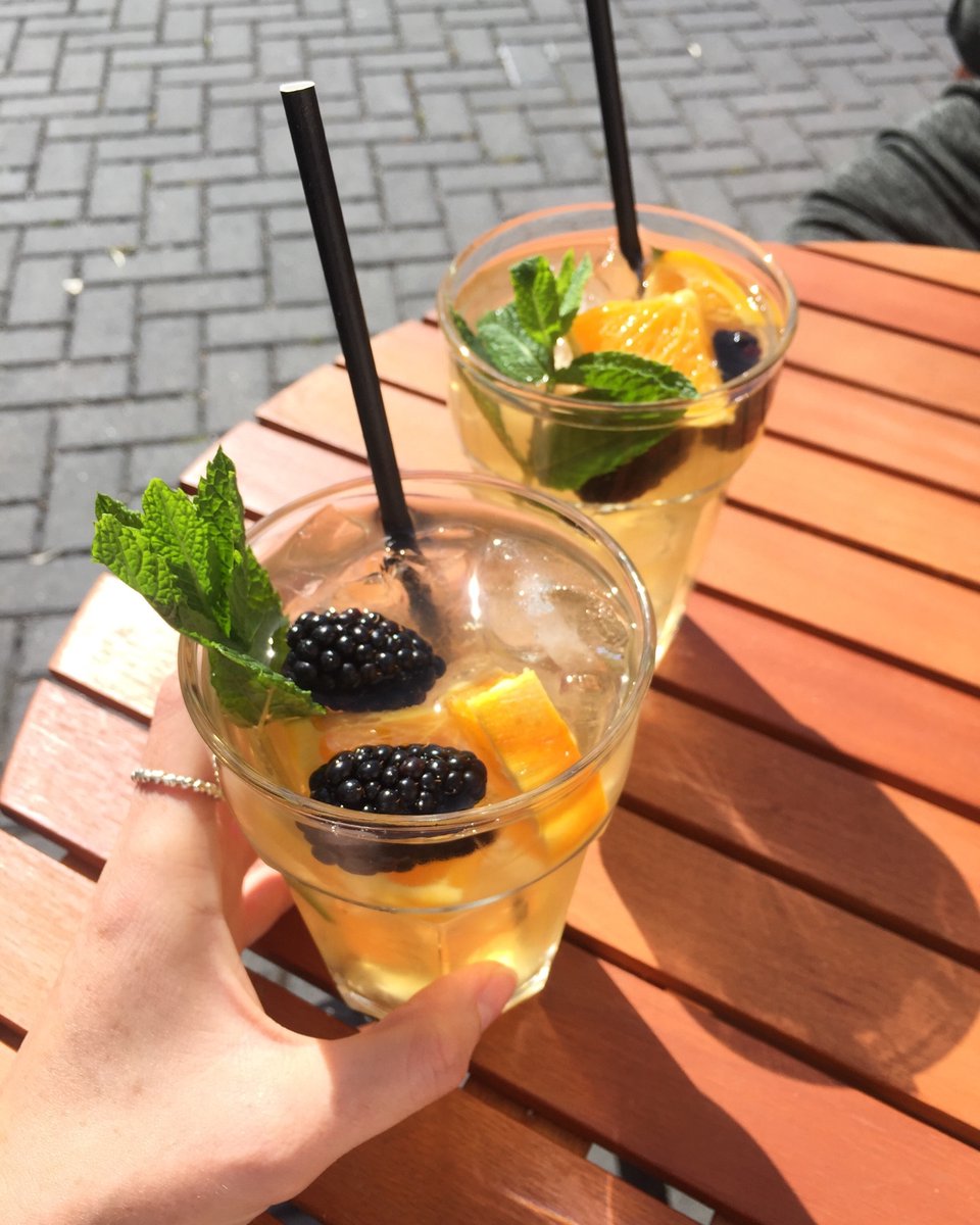 Throwback to possibly the best iced Reggae Refresh that I've ever had 🥰 #icedtealife