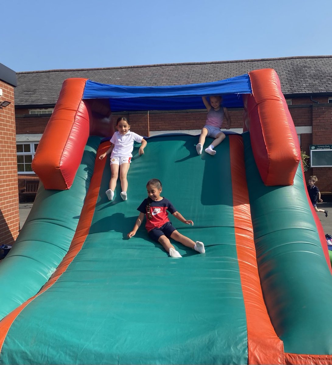 VictoriaParkInf tweet media