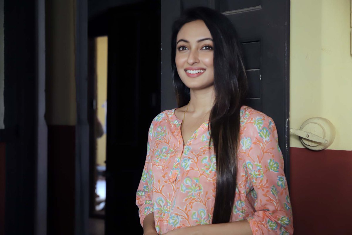 ‘Kajal Aggarwal is so warm and sweet. We spoke a lot about Bengali food, pilates, different workout methods and movies’ — Ayoshi Talukdar on her shooting experience for the Bolly film Uma

bit.ly/3ivIRfQ

@ayoshitalukdar