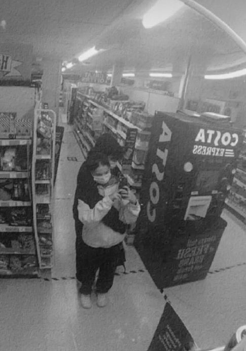 xshinyna's tweet photo. The warm embrace that I always want at all times, the ribs that are now together please don't ever disappear, if so? it was a very bad thing for me 🙂💘 https://t.co/iCbF8YFzaD