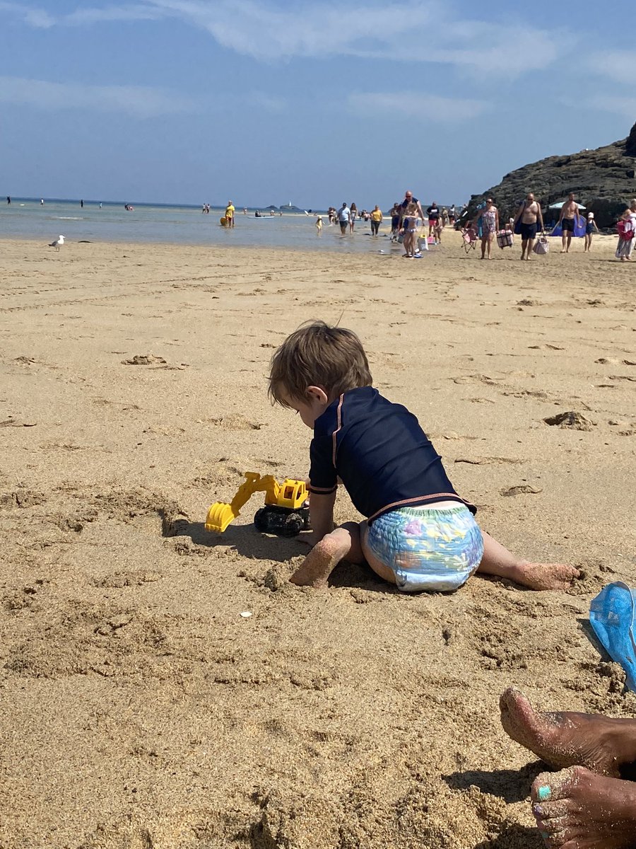 Shelley_Marie86's tweet photo. Spent a couple of hours at the beach with the little man whilst the girl child was at school. #beachdays #HeatWave2021 #cornwall #beachlife #sendicecream #andcider https://t.co/w1tAVyRTom