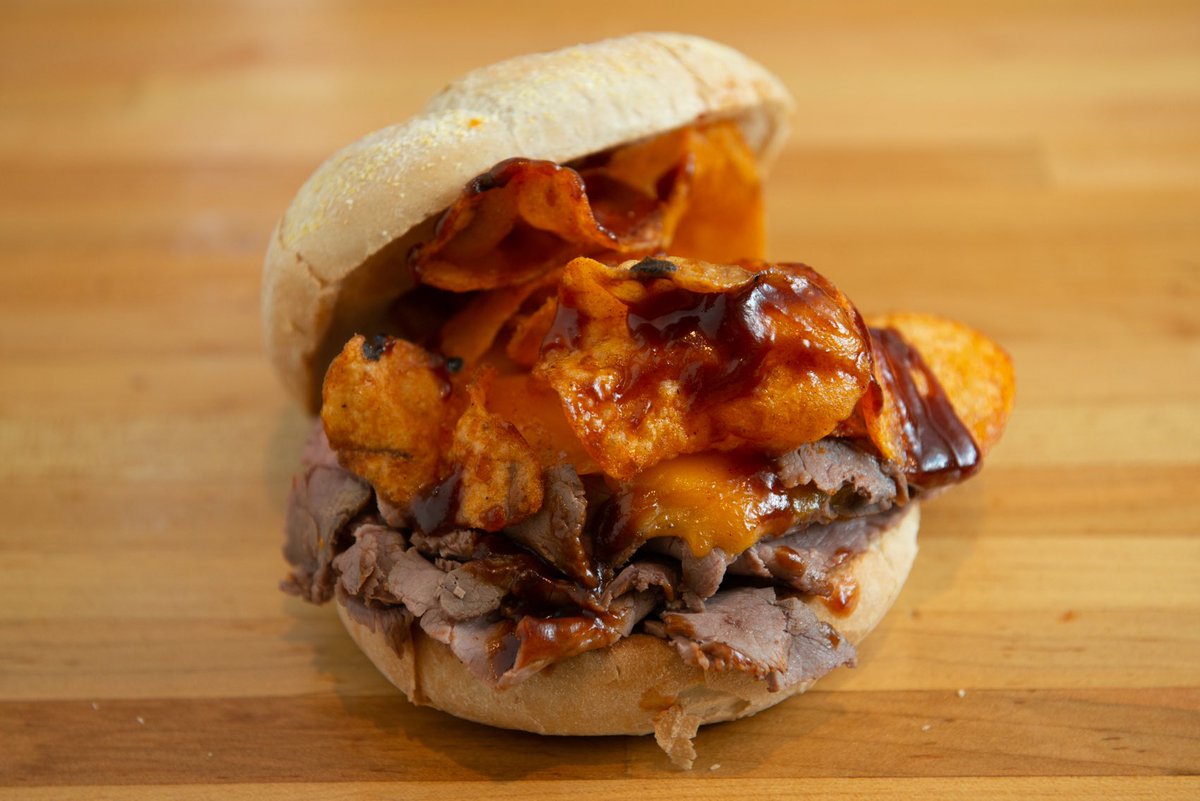 Michaels_Deli's tweet photo. What do you get when you stack #roastbeef with #BBQ @realdirtychips You get a damn good #sandwich Swing by for the #bestofboston #delicatessen #familybusiness #potatochips #lunch #forkyeah #foodporn #eatlocal #supportlocal #eaterboston #bostonfoodies #getsome #crunchified https://t.co/f54p14gcdw