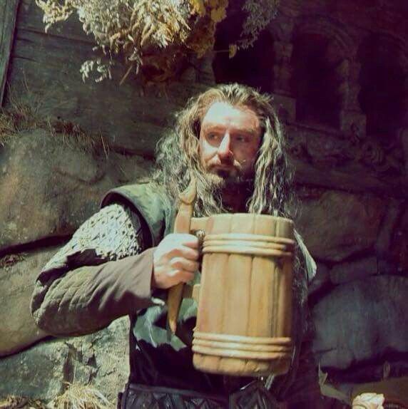 dogdriverak's tweet photo. Off to work ☕
Happy #thorintuesday ❤
#thorinoakenshield #richardarmitage #thorin #thehobbit https://t.co/4NEXAe6WAB