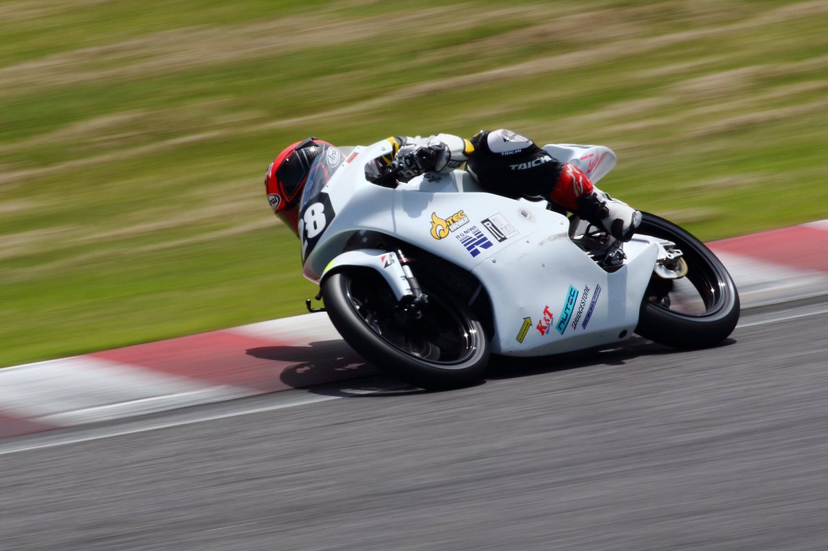 高橋直輝選手のタオルです 選手直筆フェイスタオル | 東京ヤクルトスワローズ オフィシャル