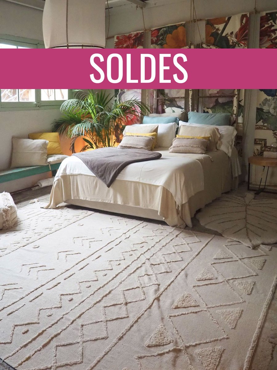Les soldes continuent sur Allotapis.com ! 🤩
Craquez sur le magnifique tapis ethnique Tribu pour une ambiance orientale et tendance !