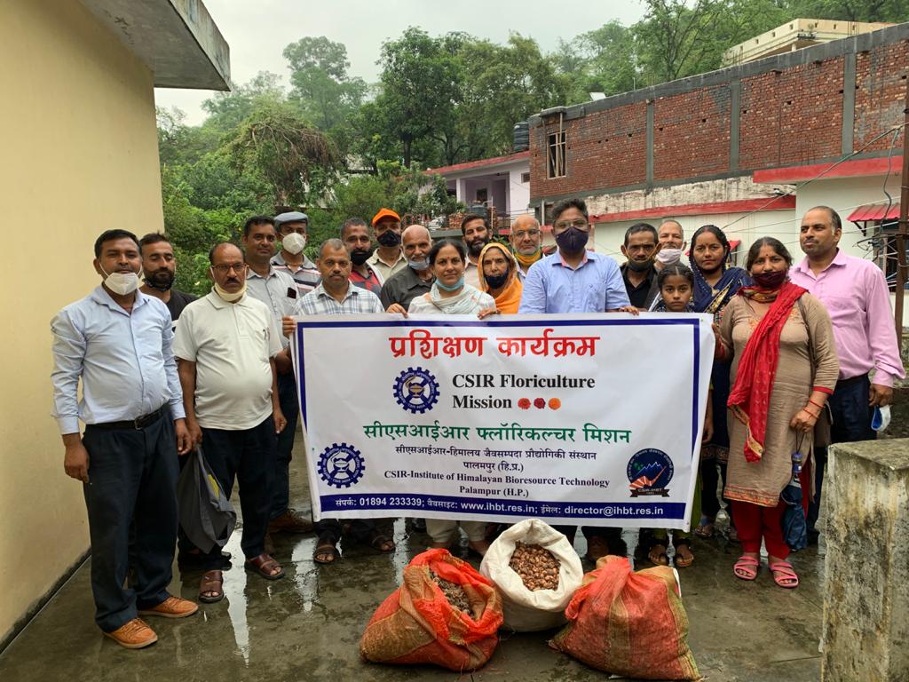 Under CSIR-Floriculture Mission, one day training program on agro technologies of floricultural crops was organised by CSIR-IHBT, Palampur in association with Department of Horticulture, Dehra Block, Kangra,H.P. society on July 20, 2021.