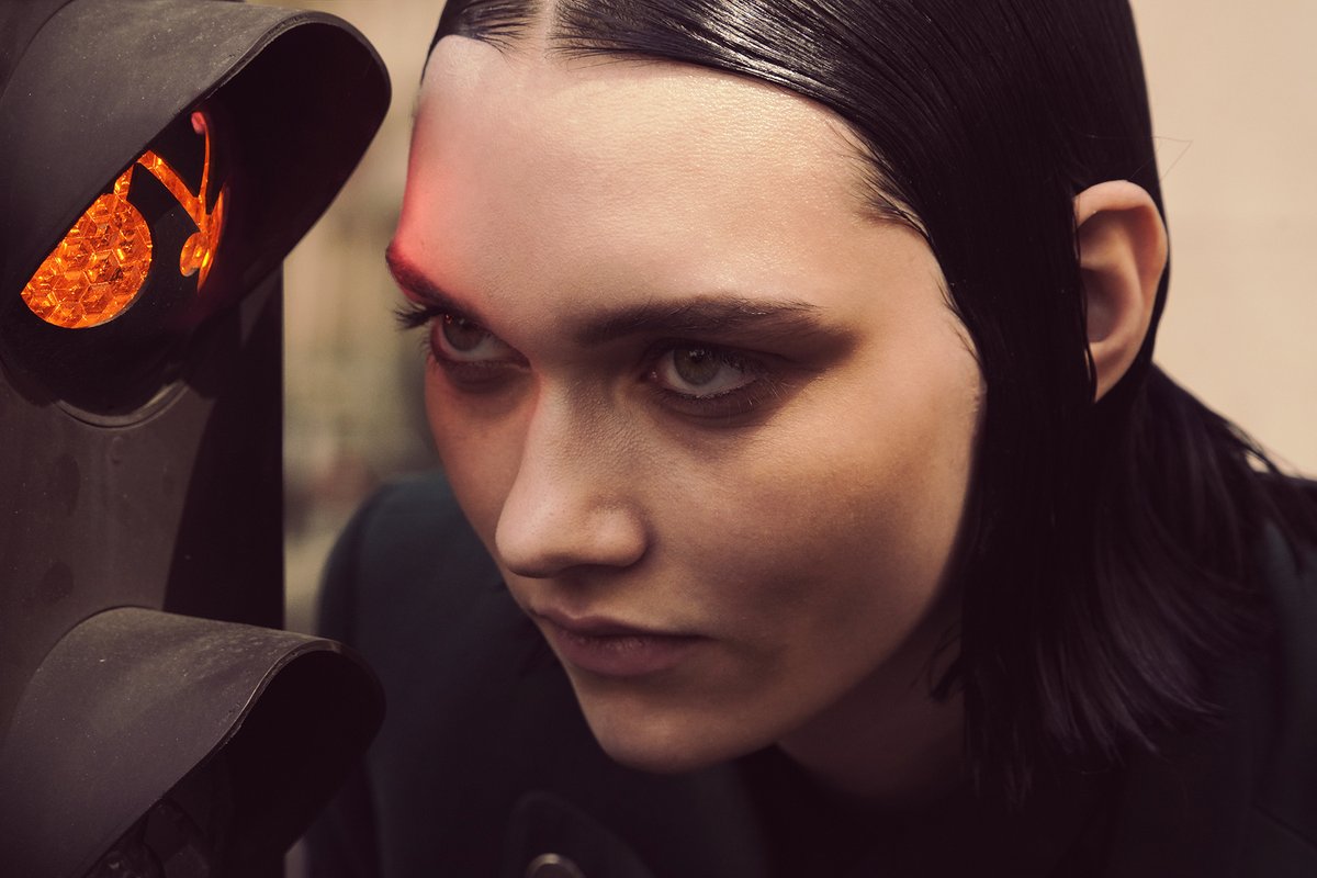 ctarrotoma's tweet photo. #mulholland #urban #beauty #fashion with #russian #model @st.einberg #sofiasteinberg #green #traficlight #portraitphotography #beautyphotography #fashionphotography #ctarrotoma #urbanbeauty #urbanfashion #urbanstyle https://t.co/p7oKgkdqi6