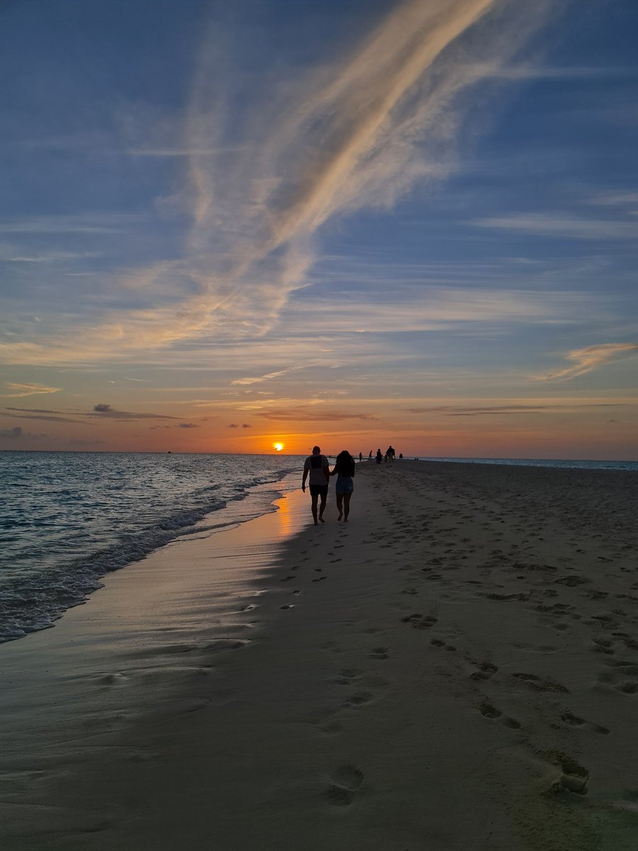 Sunset | @KuramathiISLAND
.
.
.
.
.
#KuramathiMoments #KuramathiIsland 
#WorldsLeadingDestination #Maldives #VisitMaldives #SunnySideOfLife #sunset