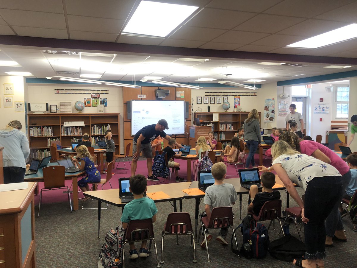 CanUCode's tweet image. The littles have hit @kid_OYO @oyoclass @esm_csd today! #summerenrichment #codeforkids #colorbycode