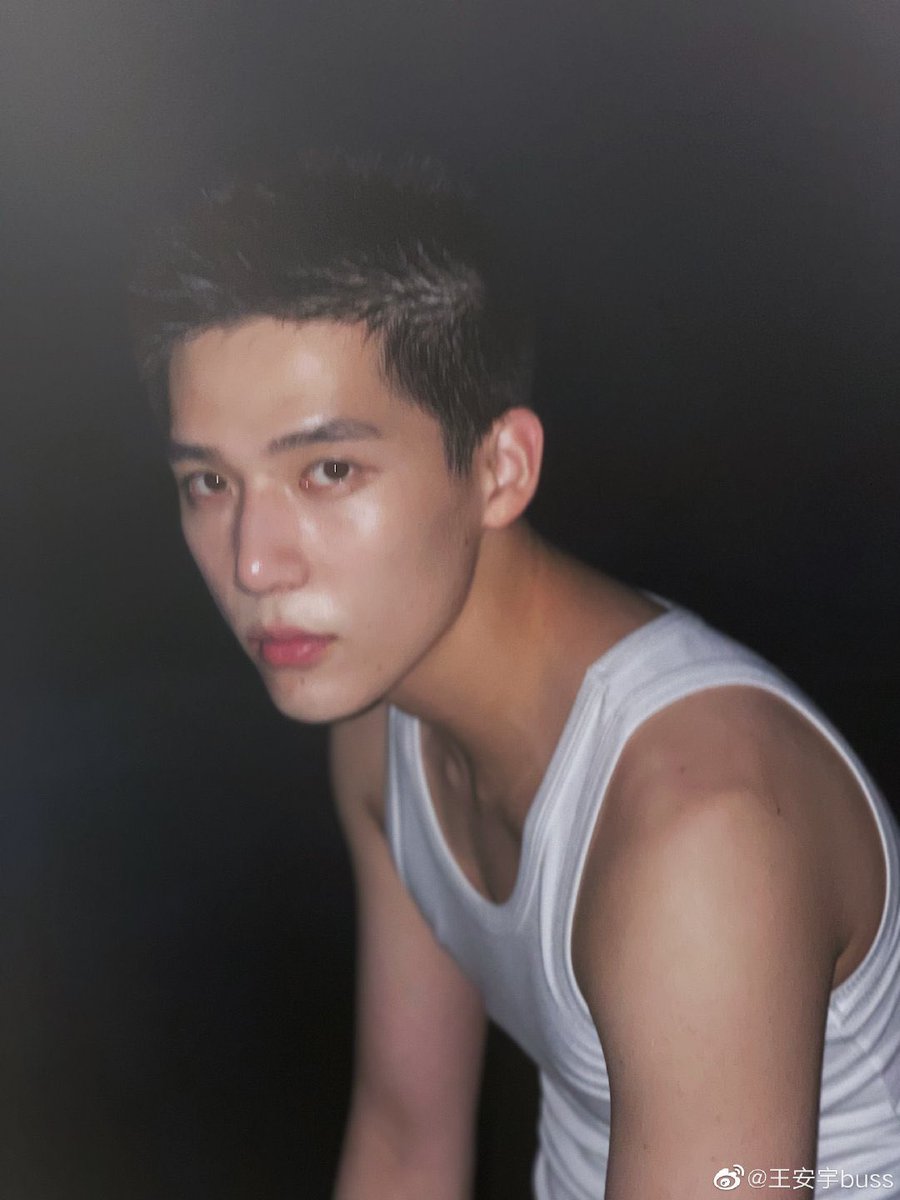 Stand4WangAnyu's tweet photo. [Weibo Update] 
2021.07.20

: ไปริมทะเลอีกแล้ว

#王安宇 #WangAnyu #หวังอันอวี่ https://t.co/0qyJ6RNNiM