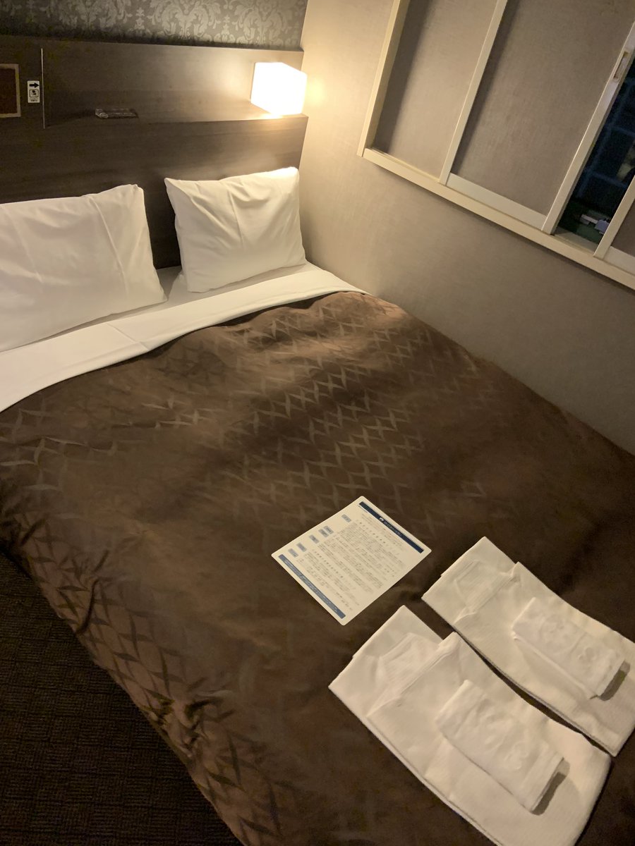 オタクに宿を任せたらツインとダブルの区別がつかなかったらしくダブルの部屋に泊まることになった話 なにもおきないはずがない の反応も Togetter オタクに宿を任せたらツインとダブルの区別がつかなかったらしくダブルの部屋に泊まることになった話 なにもおきないはずがない の反応も Togetter