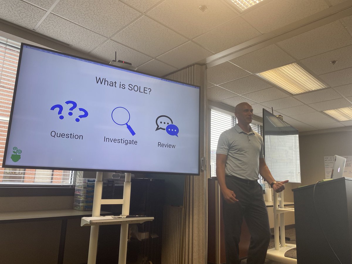 Nikki Russell tweet media