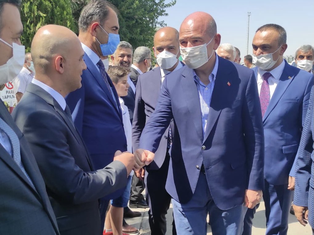 79izzettoprak's tweet photo. Gelde sevme. Şırnak, Diyarbakır, Kilis, Azez, Afrin. Bu bayramda Sayın Bakanımız canımız Süleyman Soylu ile birlikte. Nice Bayramlara inşallah…

@suleymansoylu https://t.co/JcZyS0WElb