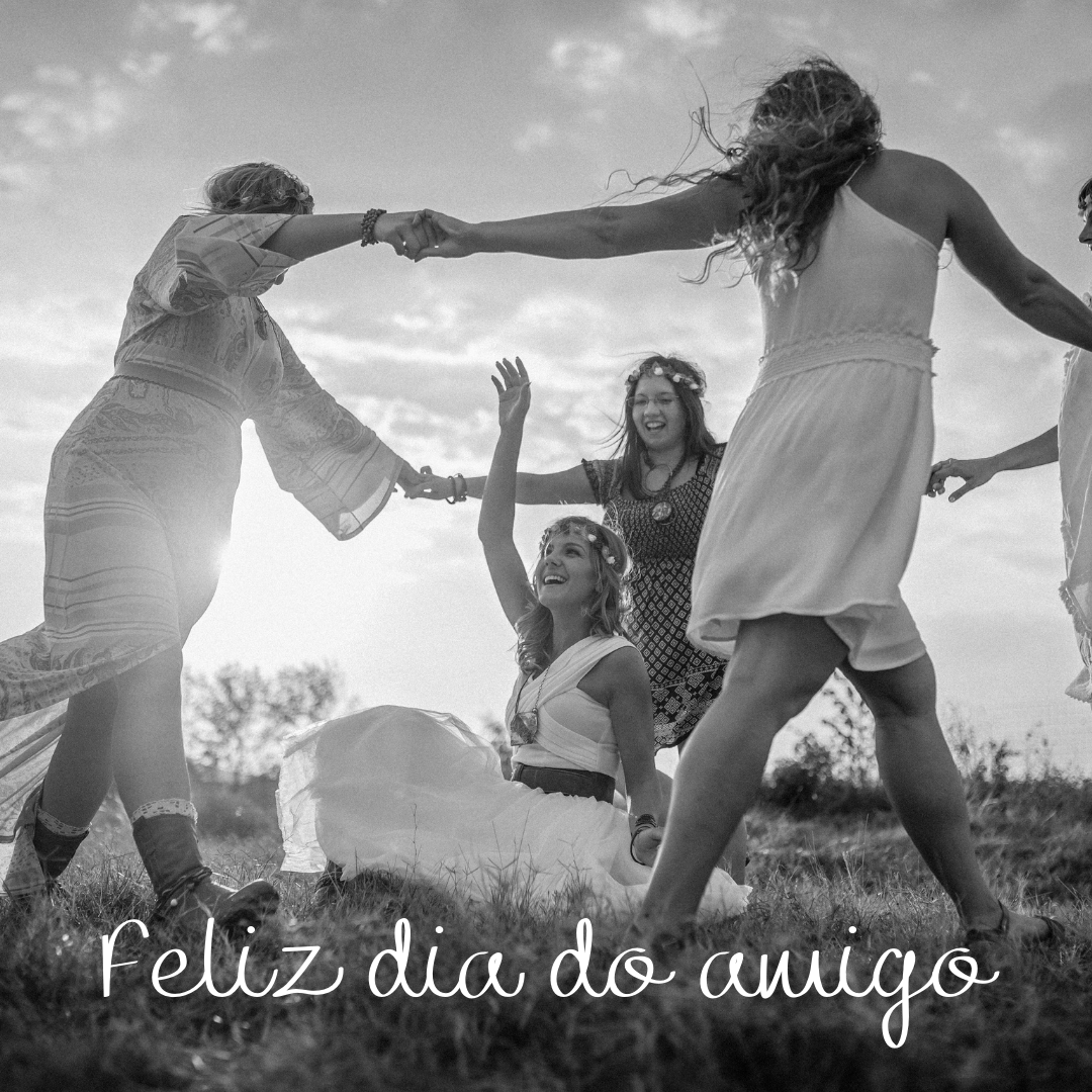 AlineNutri_'s tweet photo. Feliz dia do amigo!😍
Abrace quando puder, mas não se afaste. Amigos são a família que escolhemos ter!
#felizdiadoamigo https://t.co/0DNV3VxPyt
