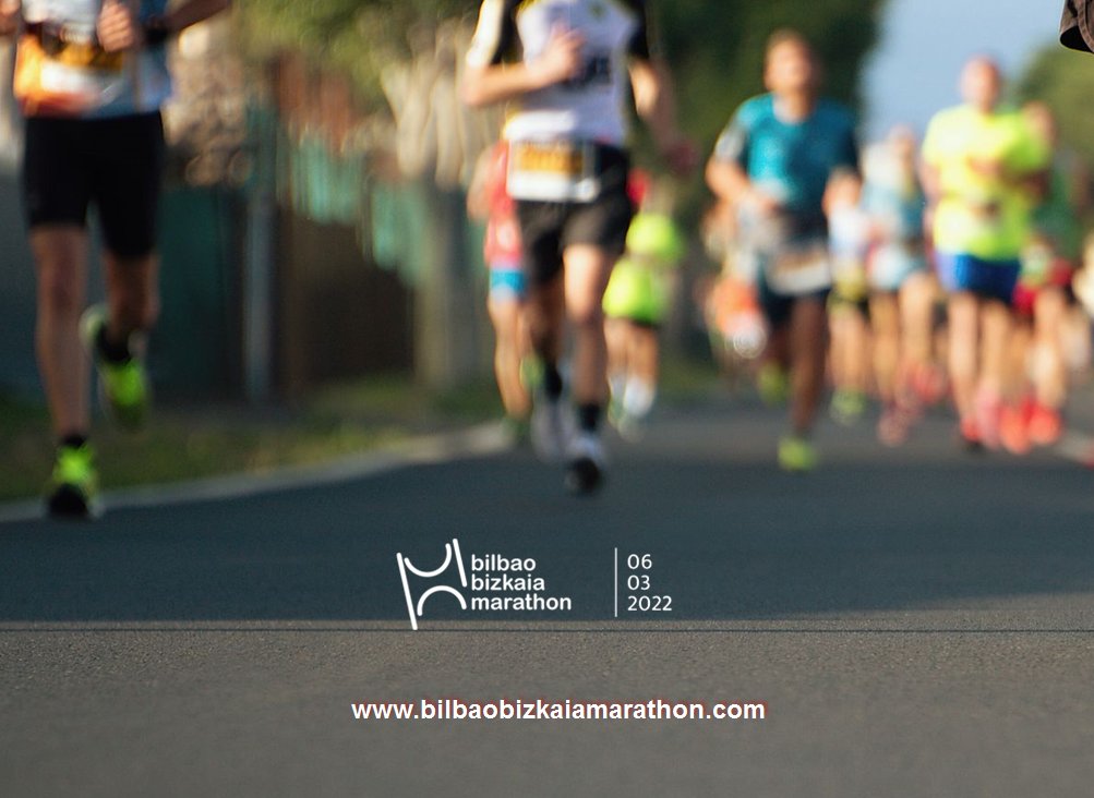 bbmarathon's tweet photo. ¿Eres de los que llevan las zapatillas de running 👟cuando vas de vacaciones🏖️

Going on vacation🌴? Do you bring your running 🏃‍♀️shoes when you're going away?

Oporretan zoazenean 🏞️ korrika egiteko zapatilak eramaten dituzu?

#BilbaoBizkaiaMarathon #RunBilbaoBizkaia #BBMarathon https://t.co/GdsHkz85g1