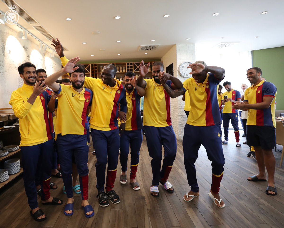 AlNassrFC's tweet photo. يجمعنا #النصر 💛
معيّديين ومبسوطيين 🤩
#العالمي_في_بلغاريا https://t.co/2iifFy9Ygx