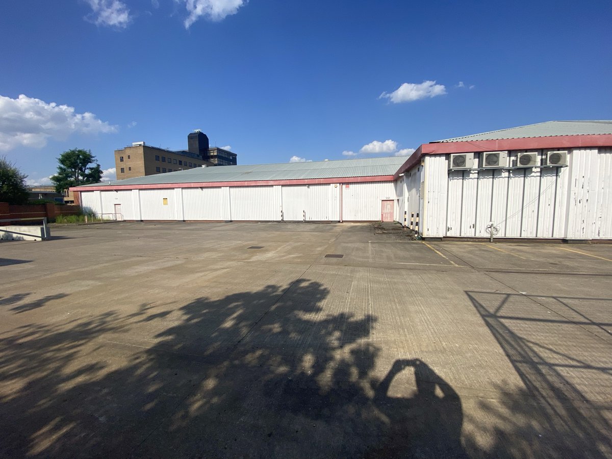 MetroDecons's tweet photo. We are on site in sunny Stevenage today commencing our site setup in preparation for the new project starting next week. 

Very happy to announce that Metro have been appointed by The Guinness Partnership to undertake the demolition and enabling works p...
https://t.co/qoqH23yVWT https://t.co/7ADPrCiyrR