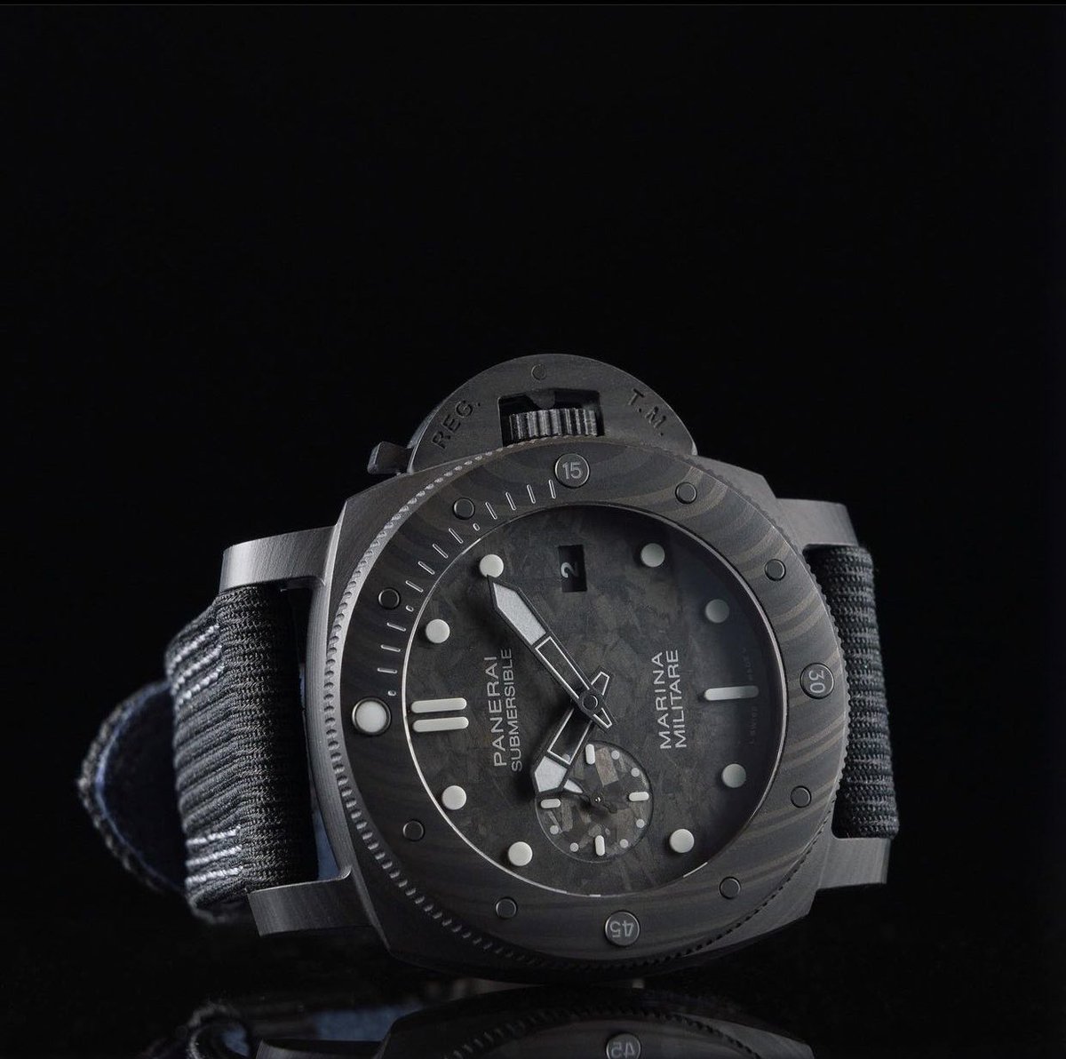One of my recent favorites. The #Panerai #PAM979 Carbotech Submersible with forged carbon dial and grey 3D lume blocks. Pic by @martintylerwatches #PaneraiCentral