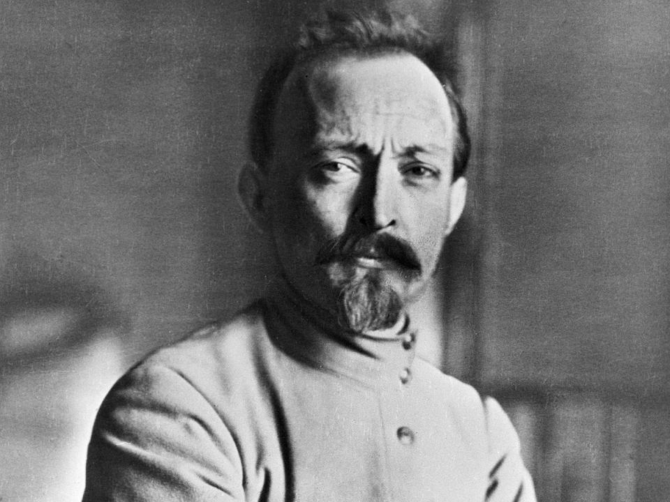 Для буржуазии Дзержинский олицетворяет всё то, что ей ненавистно: честный и самоотверженный труд, пренебрежение материальными благами, личная смелость, преданность высоким идеалам. Хочется верить, что память о Дзержинском навечно сохранится в сердцах людей.