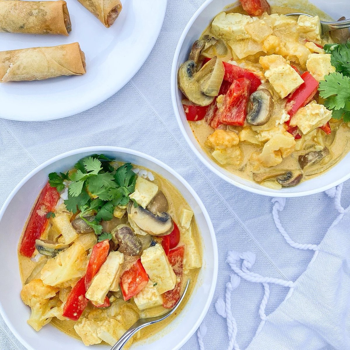 cutoutandkeep's tweet photo. 🥣#Recipe: Yellow Vegetable & Tofu Curry (Vegan) by Sarah @soveganvibes - https://t.co/kZKsdFzs1f
#cooking #freerecipe #food #yum #delicious #vegan #veganrecipe #meatfree #vegetarian #vegetarianrecipe #meatfreerecipe #dinner #diydinner #dinnerideas #mealideas #curry #curryrecipe https://t.co/FwsRVcauLe
