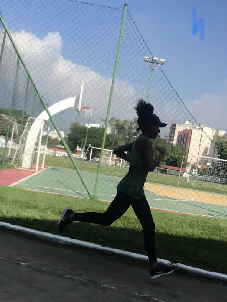 JayannyNascime2's tweet photo. Você não precisa provar nada a ninguém. Só a você mesmo🙏🏽💆🏽‍♀️🏃🏽‍♀️
.
.
.
#atletismo #pentatlo #corrida #força https://t.co/ipjIaScksP