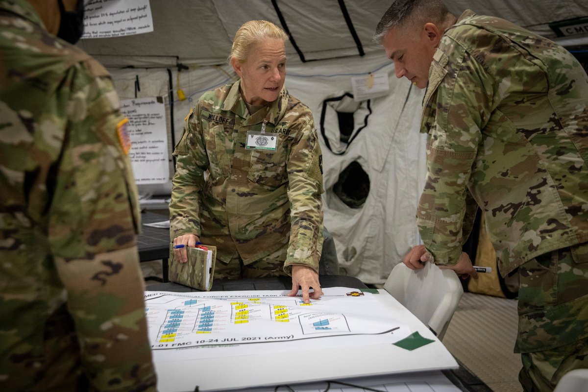 807thmcds's tweet photo. Soldiers from the 804th Med. Bde. improve their medical skills and operation of what to do if they are deployed while at Regional Medic exercise at Fort McCoy, Wisconsin on July 10-24, 2021. (U.S. Army Reserve photos by Spc. Ronald D. Bell)
#3dMCDS #USArmyReserve #ArmyMedicine https://t.co/PUdAEO6Iym