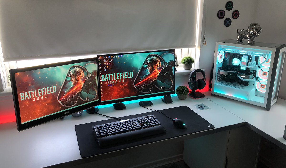 Gazoona's tweet photo. Yo @Wandeerrerr new desktop 👀🤝 https://t.co/Q0Zv2UMqRD