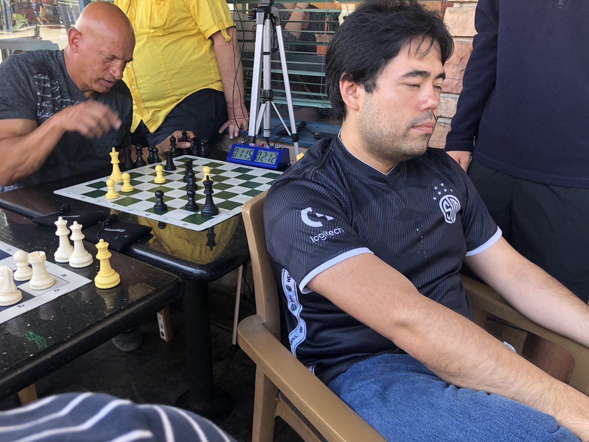 PKU chess player acts as giant killer