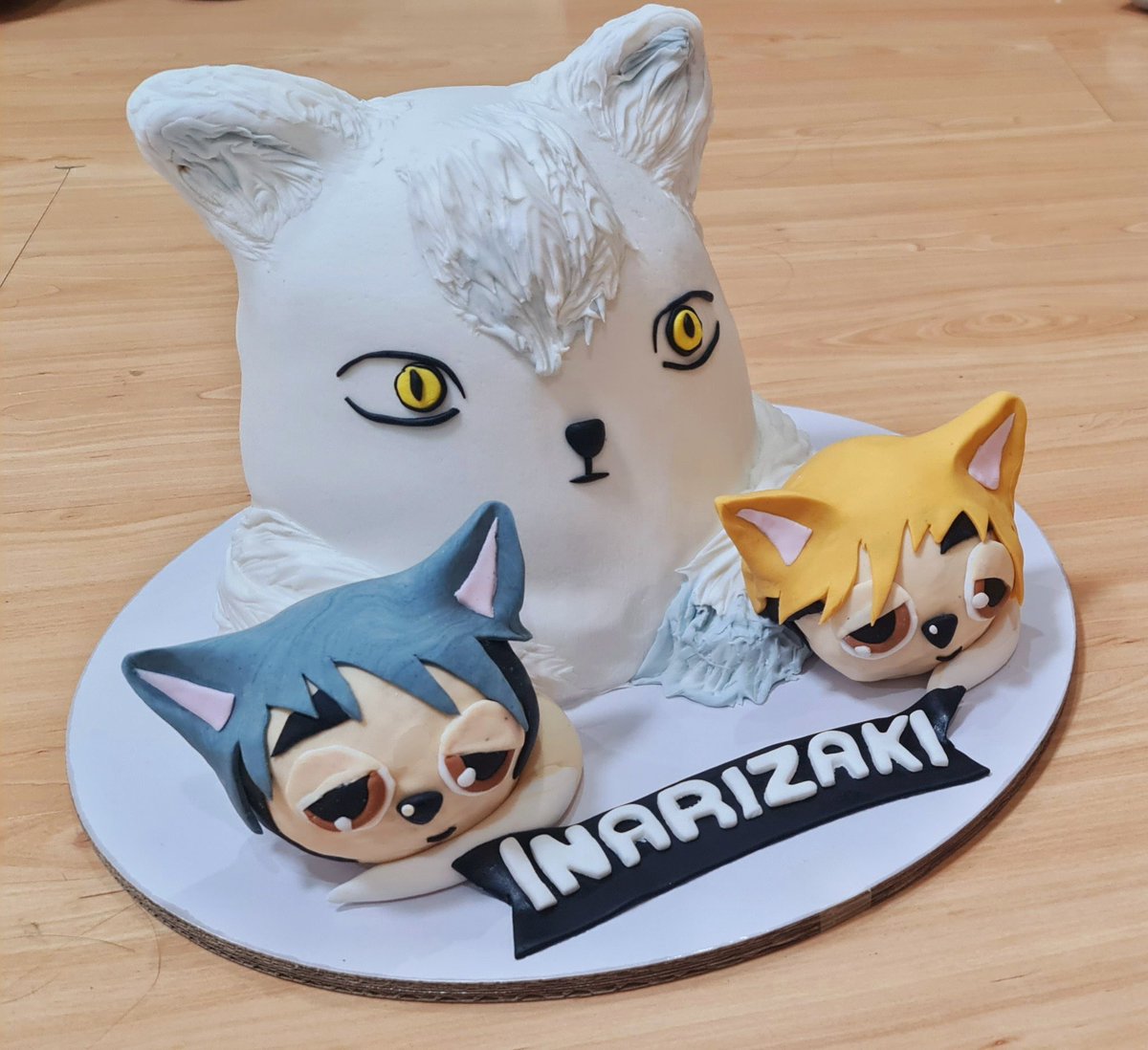 sylphid187's tweet photo. This was just supposed to be Kita. The twins kind of just happened π But I enjoyed making this one very much! Here's a caked version of Inarizaki!!
#Haikyuu #γγ€γγ₯γΌ #hqtwt #HQ #CAKES #customcake #inarizaki #kitashinsuke #miyatwins #miyaatsumu #miyaosamu #cakedit #稲θ·ε΄ι«ζ ‘ https://t.co/LXfQFBN8FJ