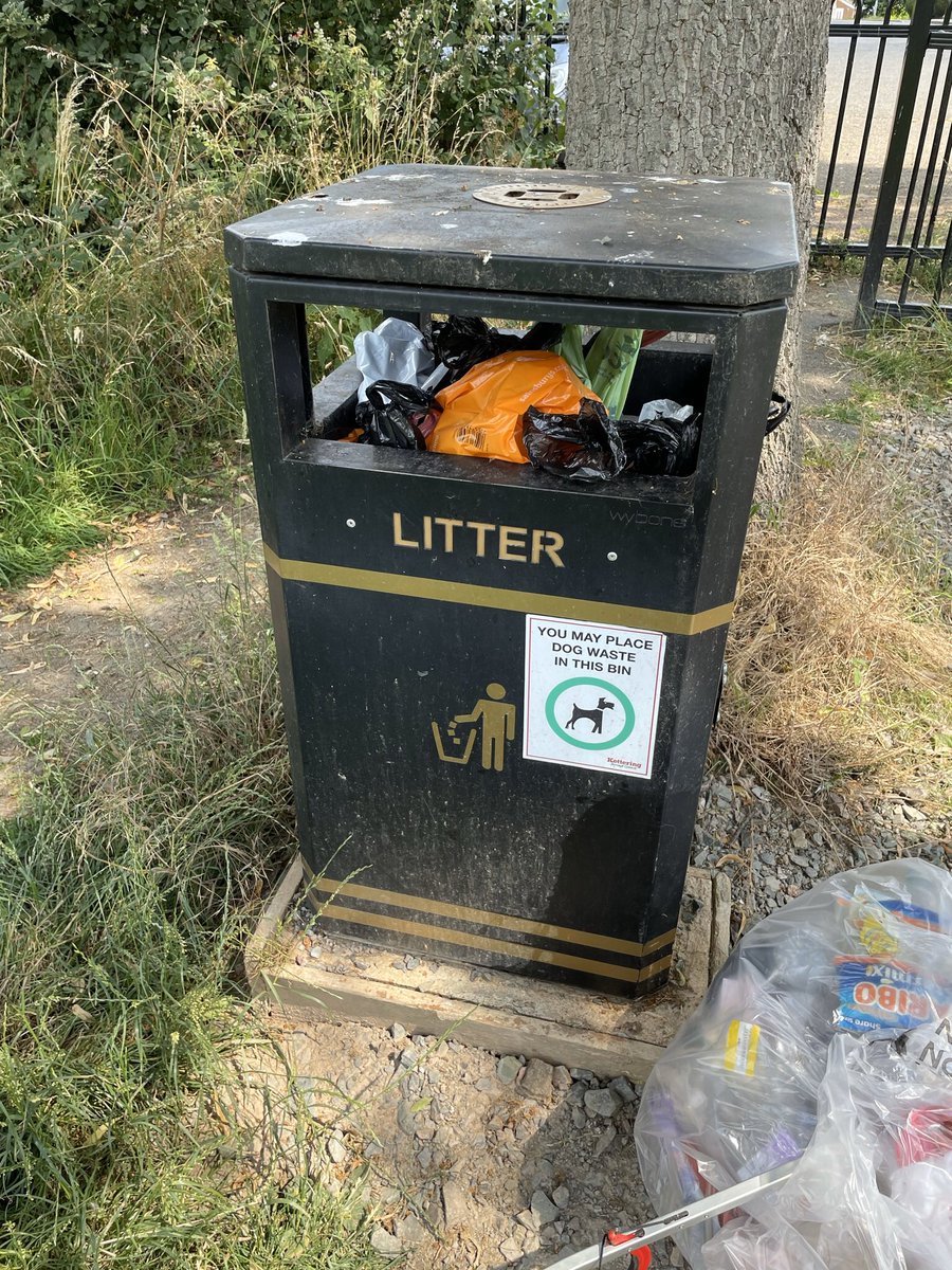 Was glad to get back from my #litterpick today &amp; jump in the shower.
3 bags filled, 1 overflowing bin sorted and sofa seats reported to council as #flytipping.
Phew it’s too hot for me today.
Just wish people would use the bins,
<a href="/KeepBritainTidy/">Keep Britain Tidy</a> @Northantswombl1