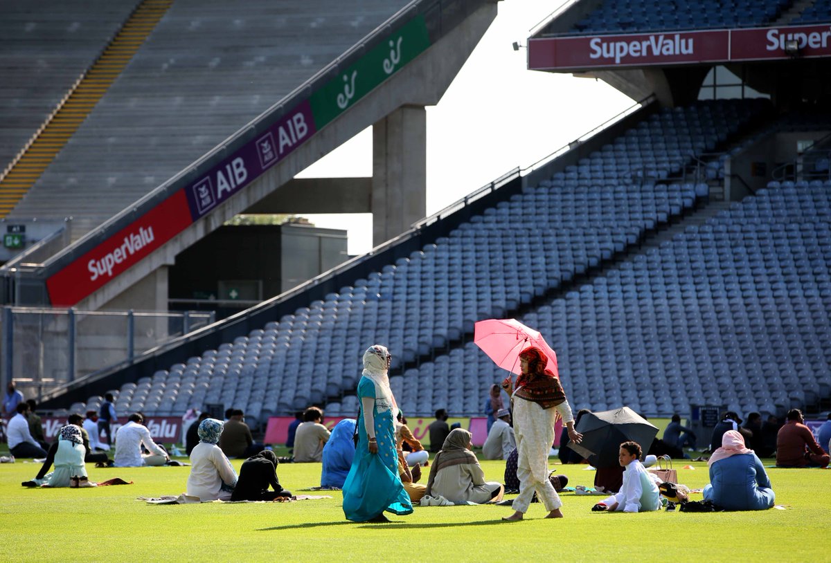Check out some pictures from a sunny #EidAlAdha2021 as welcomed members of the Muslim community to #CrokePark today.