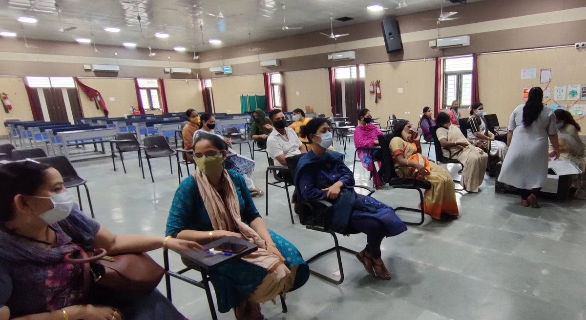 SimmiYadavMCD's tweet photo. Lucky Draw for Admission in class Nur-KG was held in the kind presence of Principal, HoS and entire #SMCTeam The result of the Draw will be displayed on the Notice Board on 23rd July. Rgrds
Simmi Yadav
Social Worker & Ward Coordinator S32 @msisodia @AtishiAAP @DelhiSmc @AAPDelhi https://t.co/ozlsHUKqW6
