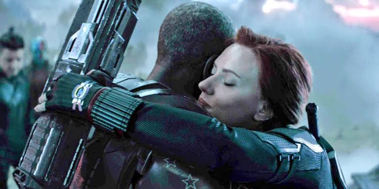 Feliz dia do amigo! 
Queria James como meu amigo...