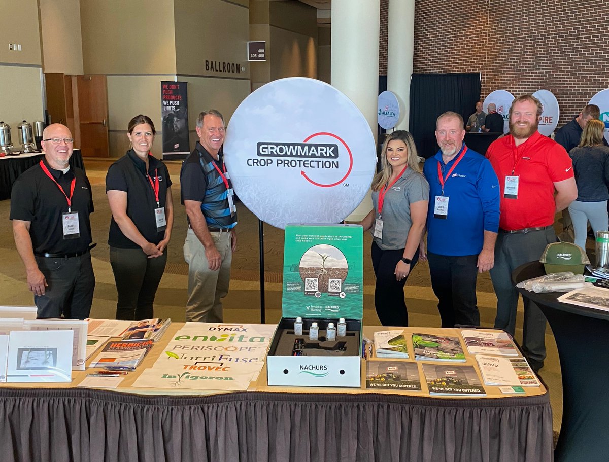 GMK_CP_News's tweet photo. Members of the GROWMARK Crop Protection team represent at the Peoria Seed Event @InVISION_HiSOY https://t.co/4o7DnrKNIb