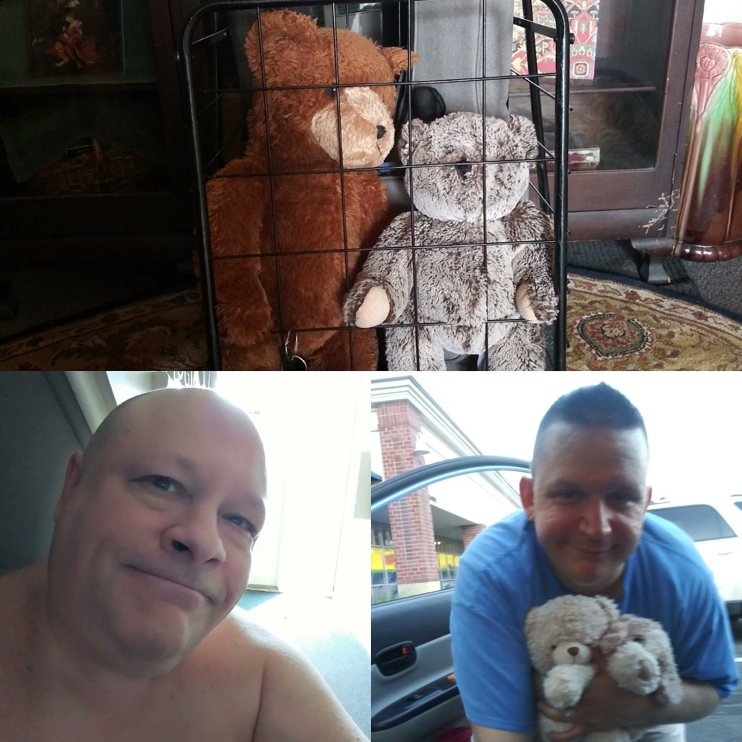 DaddyAndCub's tweet image. HAPPY TUESDAY EVERYONE :)
Out into the world we go.  Hoping it's a good one!