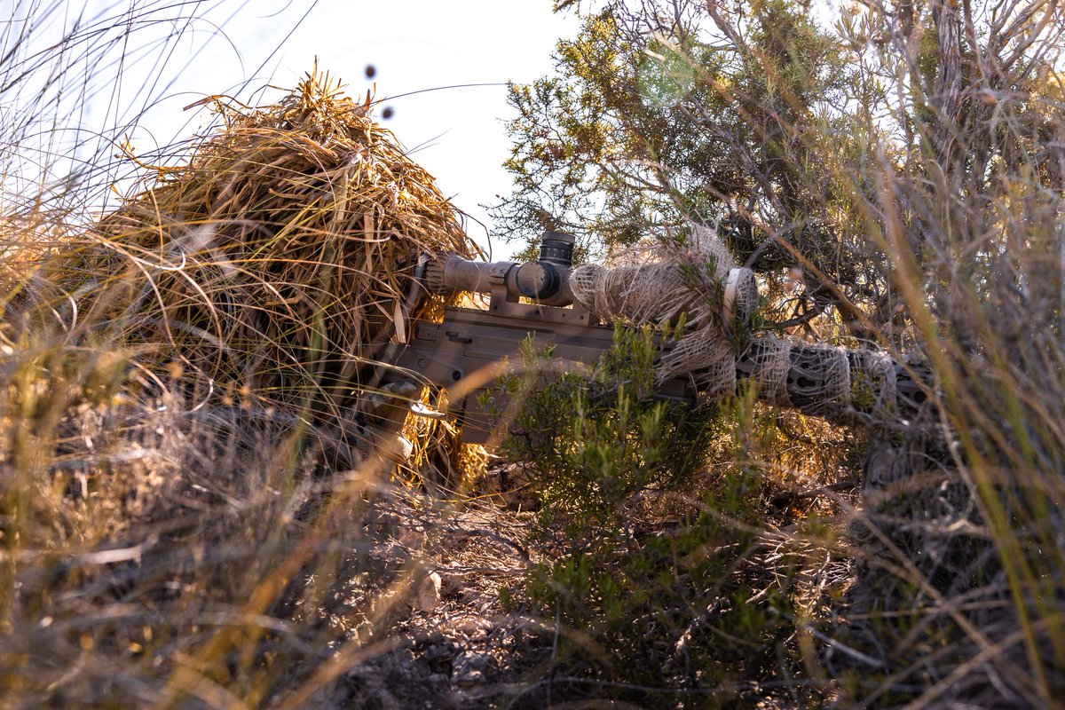 tacticalporn's tweet photo. ๐ช๐ธSpanish Army SOF members during the #ISTC Desert Sniper Course at Chinchilla Training Area, Spain, July 16, 2021.
- Sako TRG M10 .338LM + Steiner 5-25x56 in a Spuhr mount
- Accuracy International AX338 + SB 3-20x50 PMII
#MOE #SpanishSOF #ETP #Guerrilleros https://t.co/BEMJr1KGRf